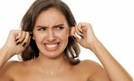 دلایل تجمع و گرفتگی موم گوش